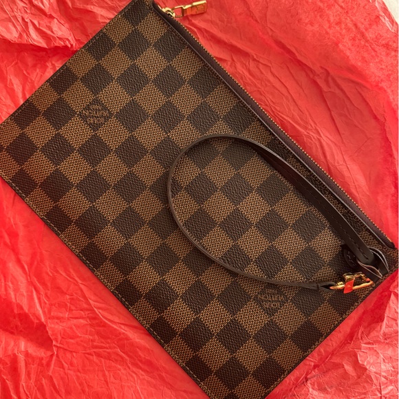 *AUTHENTIC* Louis Vuitton Monogram Canvas Neverfull MM Pochette. X-Large. - Picture 2 of 4